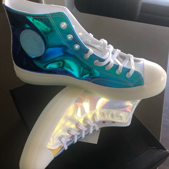 Brand New In Box Rainbow Chuck Taylor Converse - Picture 1 of 6